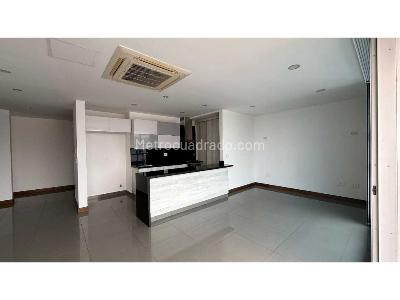 Apartamento en venta en Laureles, Medellín · foto 9 de 20