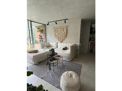 Apartamento en venta en San Lucas Poblado, Medellín · foto 5 de 18