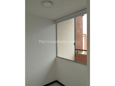 Apartamento en venta en Belen Rosales, Medellín · foto 9 de 19