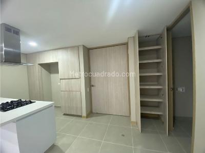 Apartamento de 2 alcobas en venta en Envigado, Envigado, 80 m² · foto 4 de 20