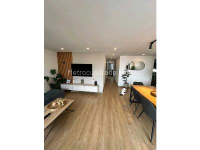 Apartamento de 3 alcobas en venta en Conquistadores, Medellín, 121 m² · foto 3 de 18