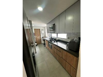 Apartamento de 3 alcobas en venta en Conquistadores, Medellín, 121 m² · foto 7 de 18