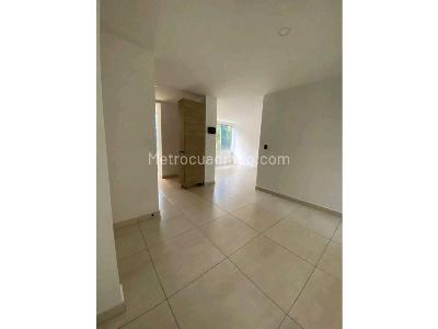 Apartamento de 2 alcobas en venta en Las Lomitas, Sabaneta, 61 m² · foto 3 de 16