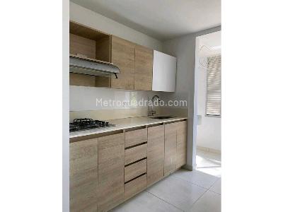 Apartamento de 2 alcobas en venta en Las Lomitas, Sabaneta, 61 m² · foto 5 de 16