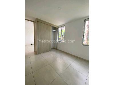 Apartamento de 2 alcobas en venta en Las Lomitas, Sabaneta, 61 m² · foto 8 de 16