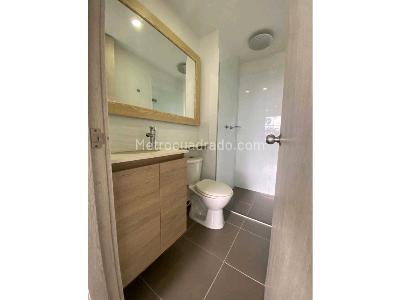 Apartamento de 2 alcobas en venta en Las Lomitas, Sabaneta, 61 m² · foto 9 de 16
