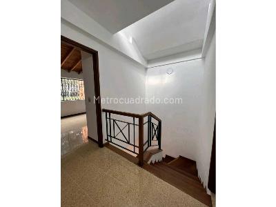 Casa de 4 alcobas en venta en La Sebastiana, Envigado, 202 m² · foto 17 de 20