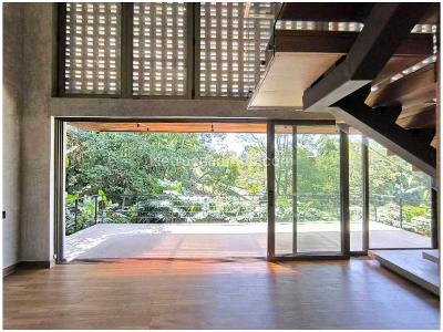 Casa de 3 alcobas en venta en El Poblado, Medellín, 1564 m² · foto 6 de 20
