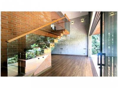 Casa de 3 alcobas en venta en El Poblado, Medellín, 1564 m² · foto 7 de 20