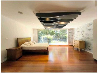 Casa de 3 alcobas en venta en El Poblado, Medellín, 1564 m² · foto 18 de 20