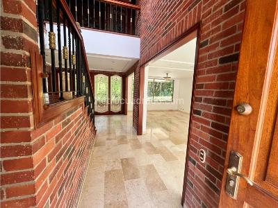 Casa de 5 alcobas en venta en El Poblado, Medellín, 520 m² · foto 7 de 20