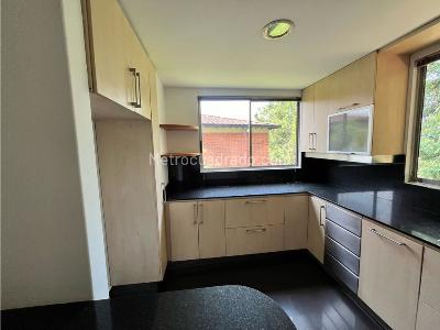 Casa de 5 alcobas en venta en El Poblado, Medellín, 520 m² · foto 10 de 20