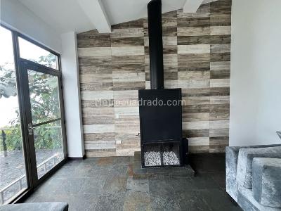 Casa de 4 alcobas en arriendo en Alto Las Palmas, Envigado, 340 m² · foto 5 de 20