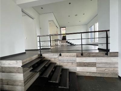 Casa de 4 alcobas en arriendo en Alto Las Palmas, Envigado, 340 m² · foto 7 de 20
