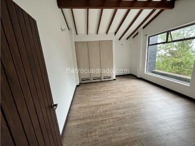 Casa de 4 alcobas en arriendo en Alto Las Palmas, Envigado, 340 m² · foto 15 de 20