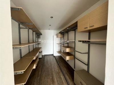 Casa de 4 alcobas en arriendo en Alto Las Palmas, Envigado, 340 m² · foto 17 de 20