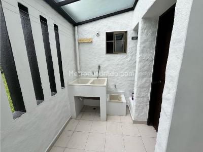 Casa de 4 alcobas en arriendo en Alto Las Palmas, Envigado, 340 m² · foto 20 de 20