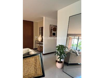 Apartamento de 2 alcobas en venta en Alejandria Poblado, Medellín, 80 m² · foto 13 de 20