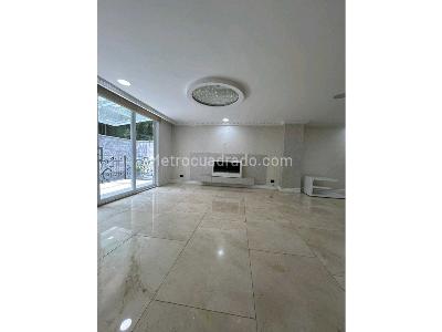 Casa de 4 alcobas en venta en San Lucas Poblado, Medellín, 585 m² · foto 13 de 20