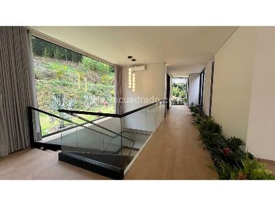 Casa de 5 alcobas en venta en Los Balsos Poblado, Medellín · foto 14 de 20