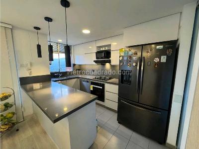 Apartamento de 3 alcobas en venta en Belen Mercedes, Medellín, 87 m² · foto 4 de 10
