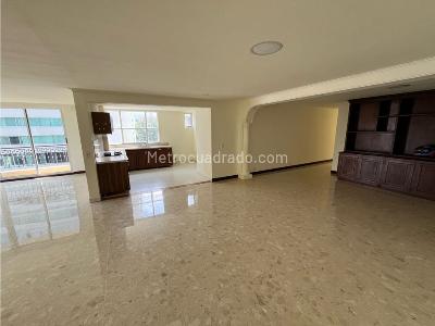 Apartamento de 3 alcobas en venta en El Poblado, Medellín, 170 m² · foto 12 de 20