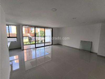 Apartamento de 3 alcobas en venta en Belen El Nogal Los Almendros, Medellín, 162 m² · foto 8 de 20