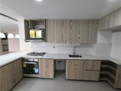 Apartamento de 3 alcobas en venta en Belen El Nogal Los Almendros, Medellín, 162 m² · foto 16 de 20