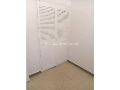 Apartamento en venta en Laureles, Medellín · foto 8 de 18