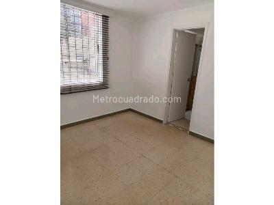 Apartamento en venta en Laureles, Medellín · foto 10 de 18