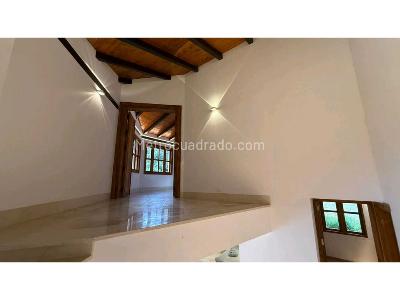 Casa de 4 alcobas en venta en Loma Del Chocho, Envigado · foto 2 de 20