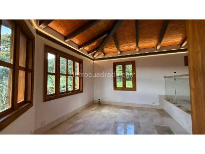 Casa de 4 alcobas en venta en Loma Del Chocho, Envigado · foto 11 de 20
