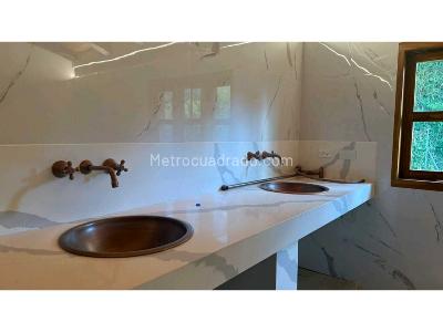 Casa de 4 alcobas en venta en Loma Del Chocho, Envigado · foto 14 de 20