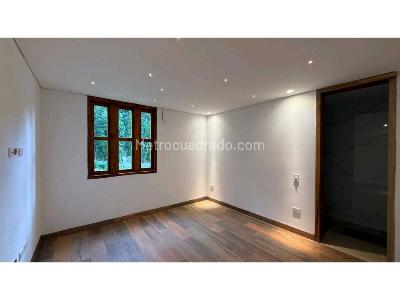 Casa de 4 alcobas en venta en Loma Del Chocho, Envigado · foto 17 de 20