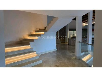 Casa de 4 alcobas en venta en Loma Del Chocho, Envigado · foto 19 de 20