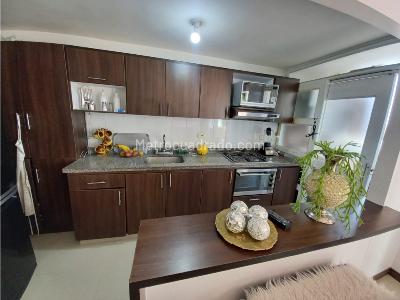 Apartamento de 3 alcobas en venta en Palermo, Manizales, 78 m² · foto 3 de 19