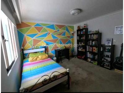 Apartamento de 4 alcobas en venta en Pinares, Pereira, 167 m² · foto 12 de 20