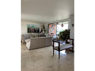 Apartamento de 3 alcobas en venta en El Poblado, Medellín, 174 m² · foto 3 de 20