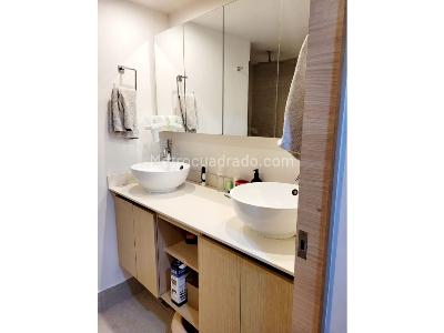 Apartamento en venta en Loma De Los Bernal, Medellín · foto 15 de 18