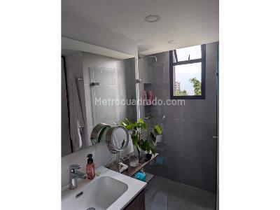 Apartamento de 3 alcobas en venta en Los Balsos Poblado, Medellín, 101 m² · foto 11 de 16