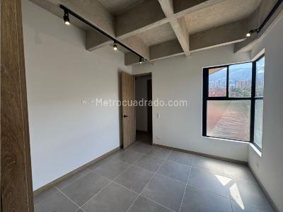 Apartamento en venta en Envigado, Envigado · foto 3 de 20