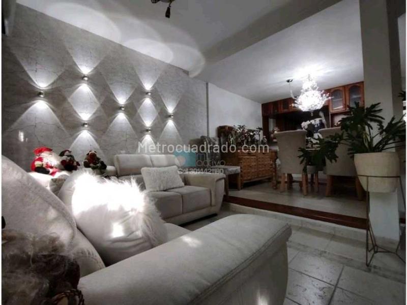 House in Envigado, barrio los naranjos, Valle de Aburrá - Vista 2