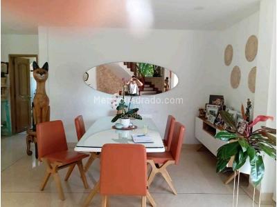 Casa de 4 alcobas en venta en Loma Del Esmeraldal, Envigado, 480 m² · foto 3 de 20