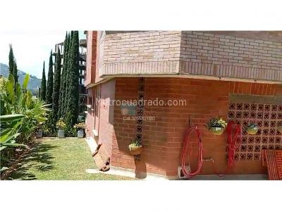 Casa de 4 alcobas en venta en Loma Del Esmeraldal, Envigado, 480 m² · foto 8 de 20