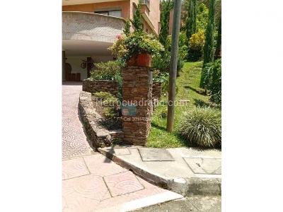 Casa de 4 alcobas en venta en Loma Del Esmeraldal, Envigado, 480 m² · foto 10 de 20