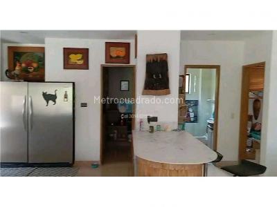 Casa de 4 alcobas en venta en Loma Del Esmeraldal, Envigado, 480 m² · foto 15 de 20