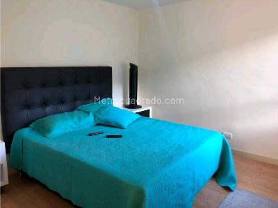 Apartamento en venta en Loma De Los Bernal, Medellín · foto 10 de 16