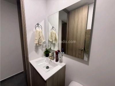 Apartamento de 2 alcobas en venta en La Doctora, Sabaneta, 53 m² · foto 3 de 12