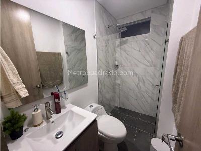 Apartamento de 2 alcobas en venta en La Doctora, Sabaneta, 53 m² · foto 9 de 12