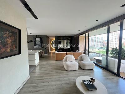 Apartamento en venta en El Poblado, Medellín · foto 5 de 20
